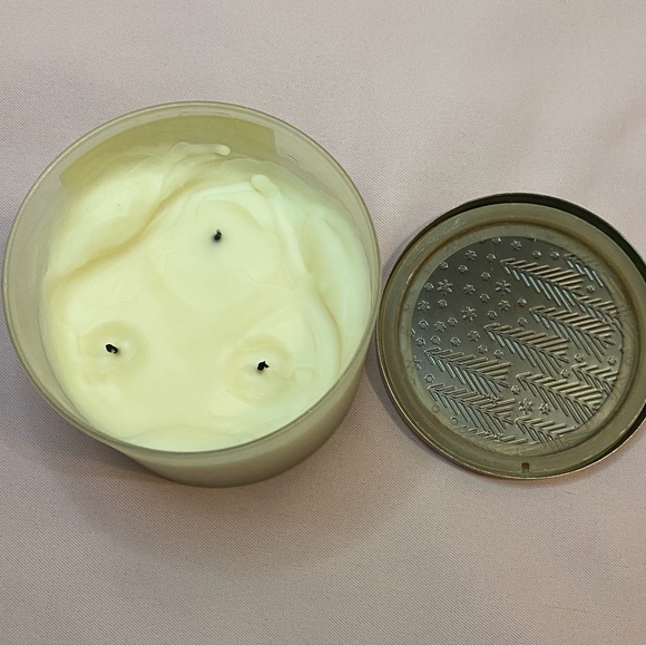 Bath & Body Works Used Campfire Donut Candle - Picture 4 of 6